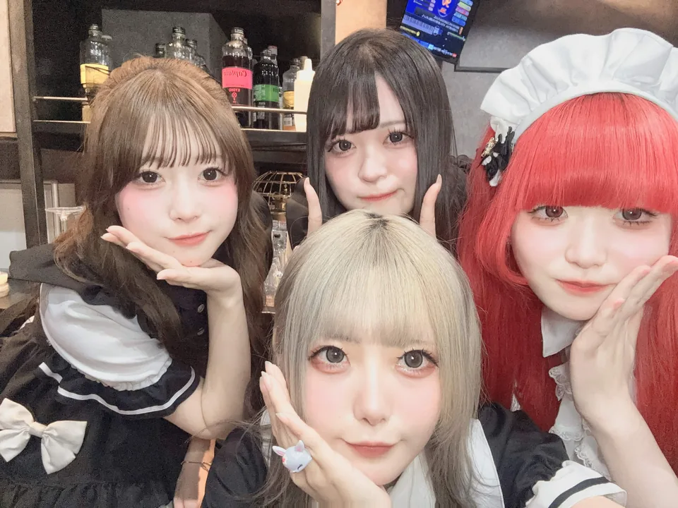 Lily Maidの過去の公式集合写真(2026年7月3日の投稿)