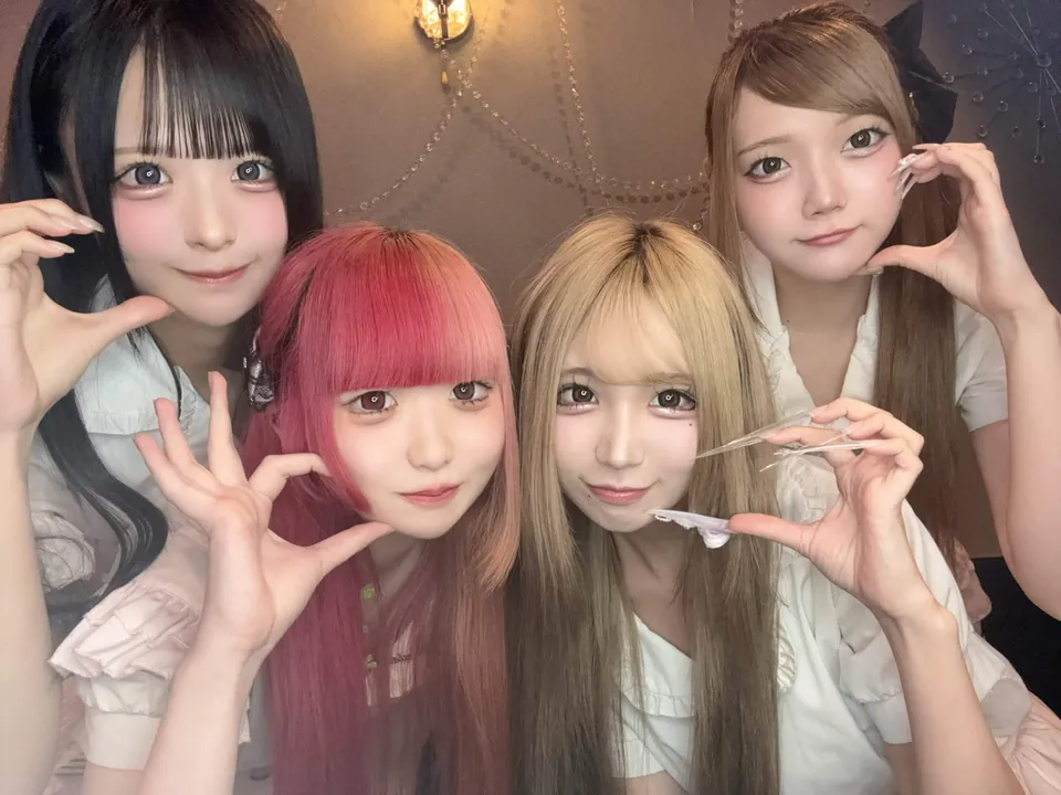 Linariaの過去の公式集合写真（2026年6月24日の投稿）
