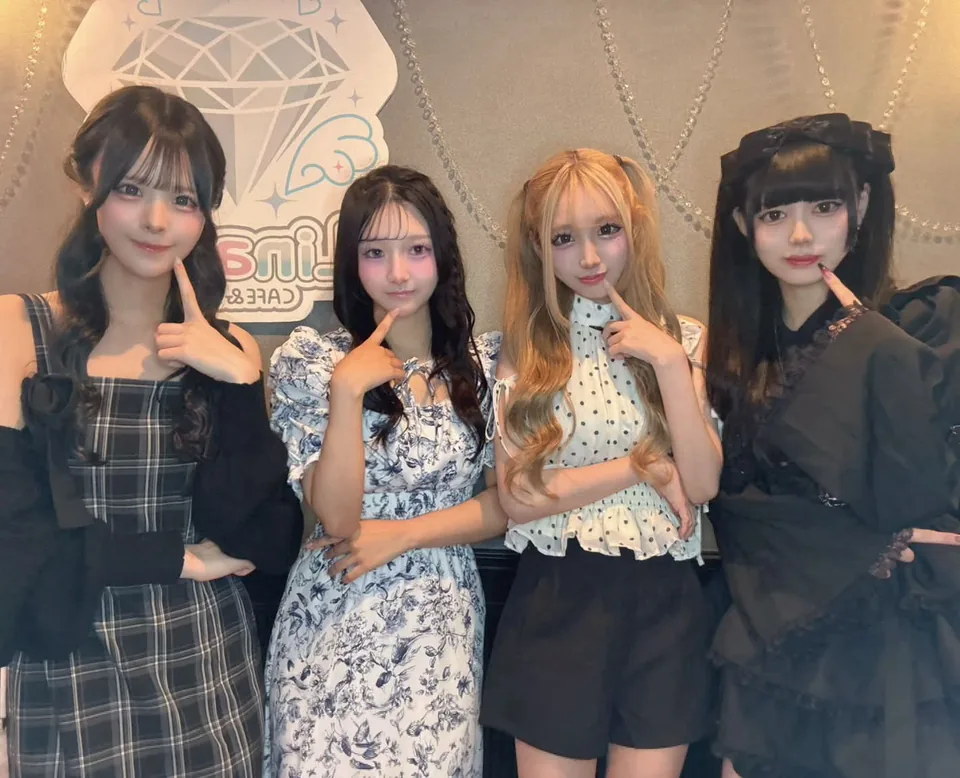 Linariaの過去の公式集合写真(2026年8月15日の投稿)